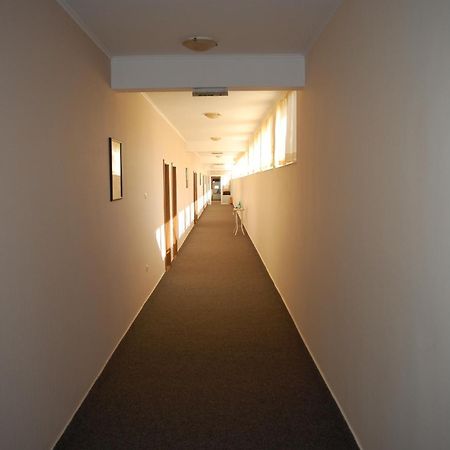 טריאבנה Hotel Vitosha מראה חיצוני תמונה