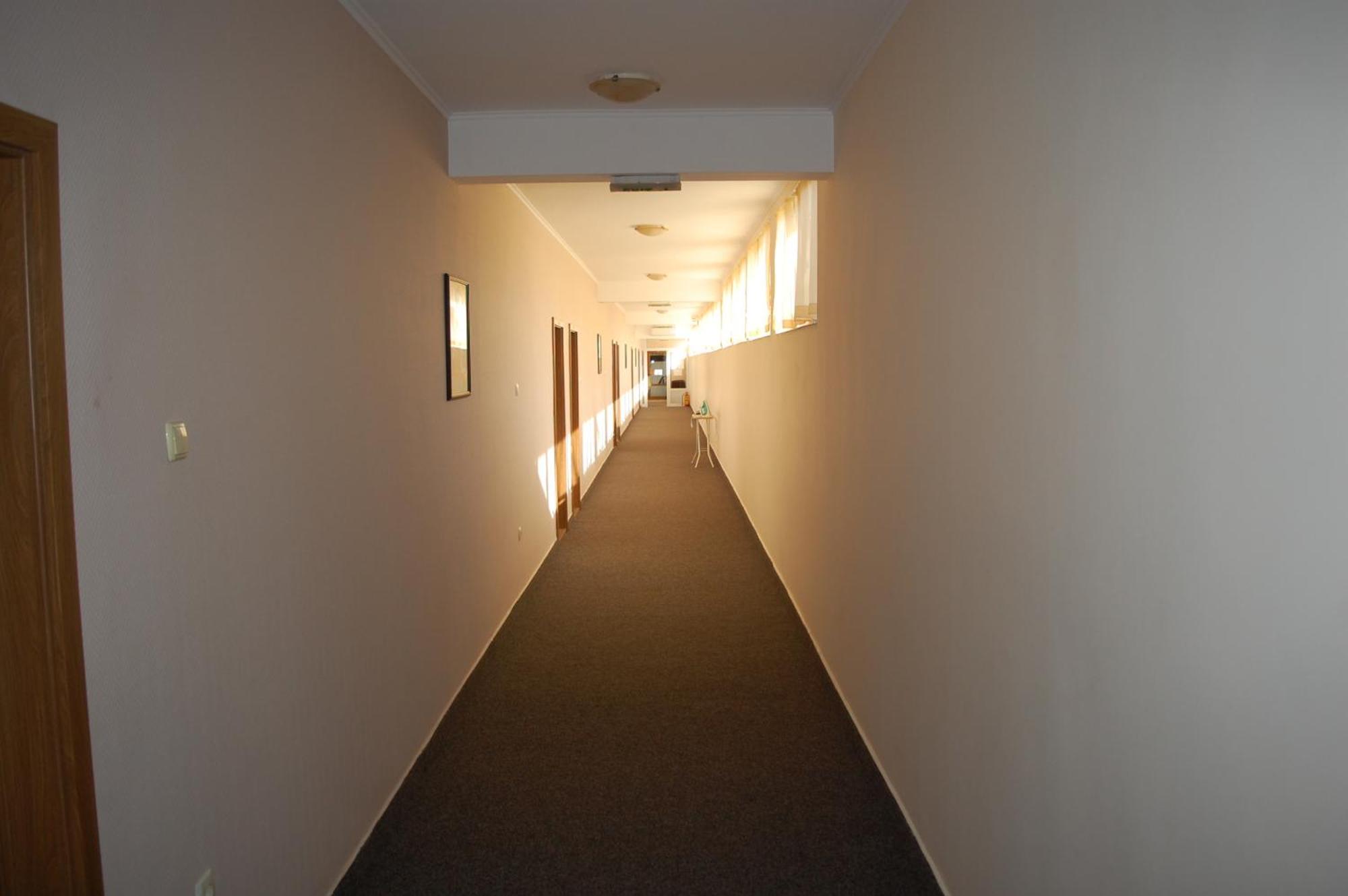 טריאבנה Hotel Vitosha מראה חיצוני תמונה