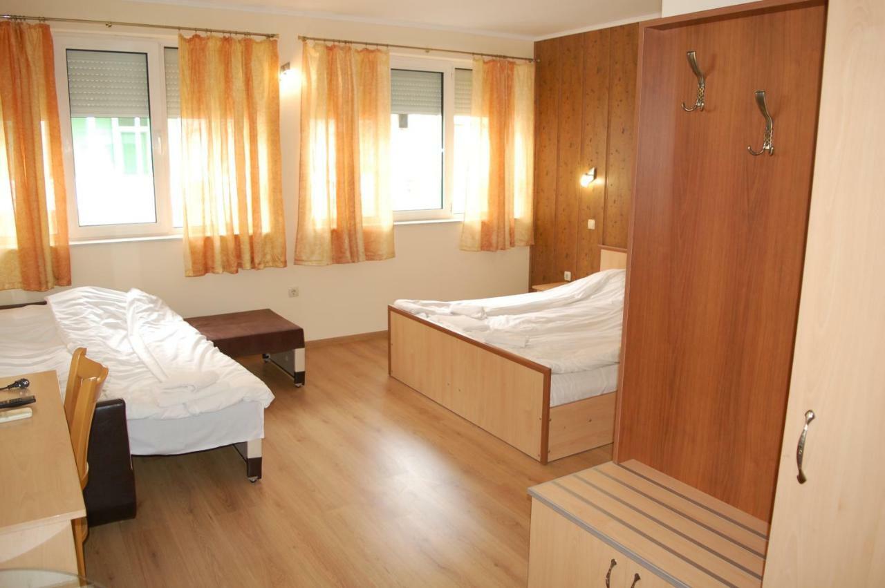 טריאבנה Hotel Vitosha מראה חיצוני תמונה