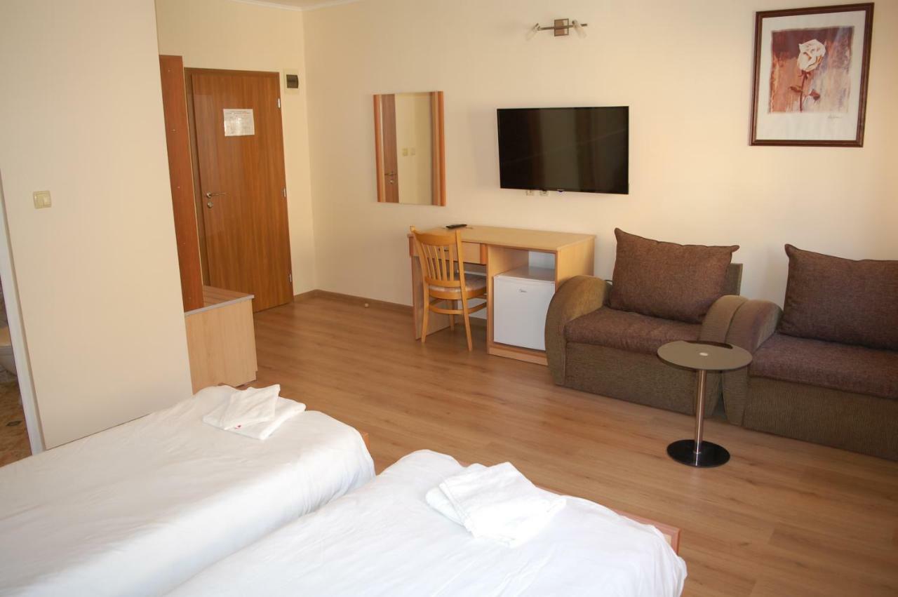 טריאבנה Hotel Vitosha מראה חיצוני תמונה