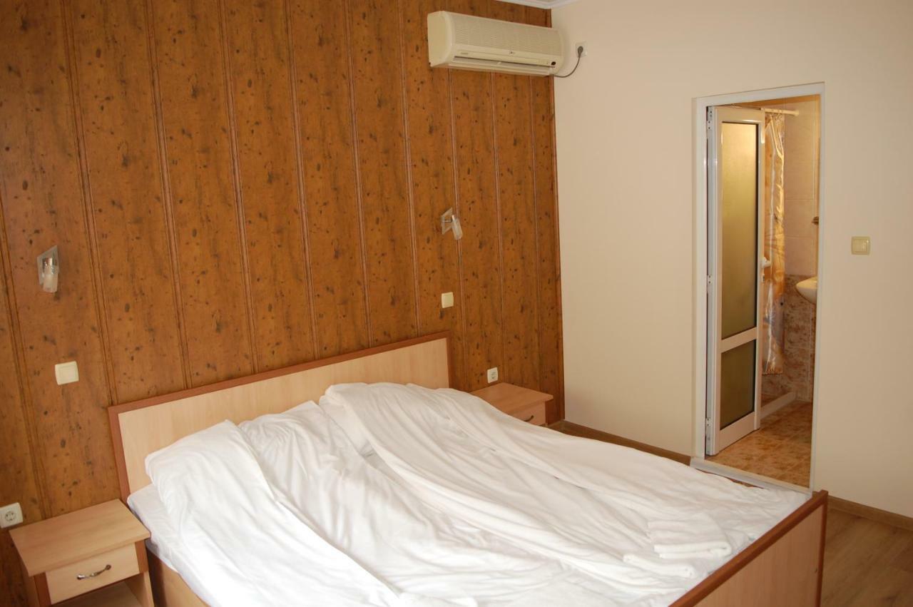 טריאבנה Hotel Vitosha מראה חיצוני תמונה